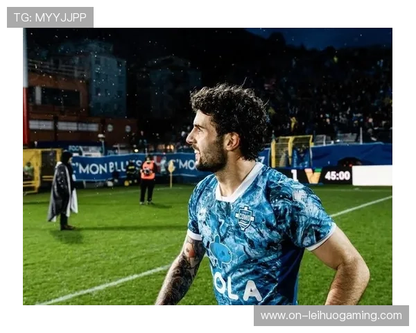 科莫3-1胜维罗纳 法布雷加斯率队8场不败攀升至第四