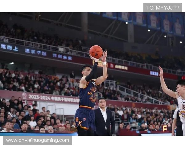 山西汾酒前锋张宁因伤预计缺阵三周,球队锋线轮换受影响 山西汾酒前锋张宁因伤预计缺阵三周,球队锋线轮换受影响