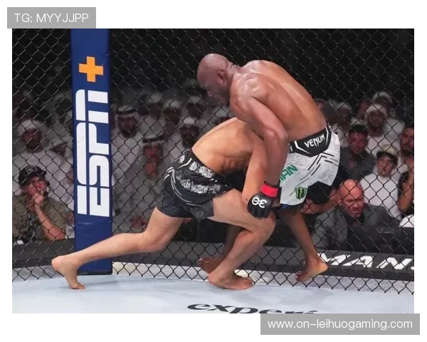 前冠军德里克斯·杜·普莱西斯坚信:与奇马耶夫二番战结果会完全不同 前冠军德里克斯·杜·普莱西斯坚信:与奇马耶夫二番战结果会完全不同